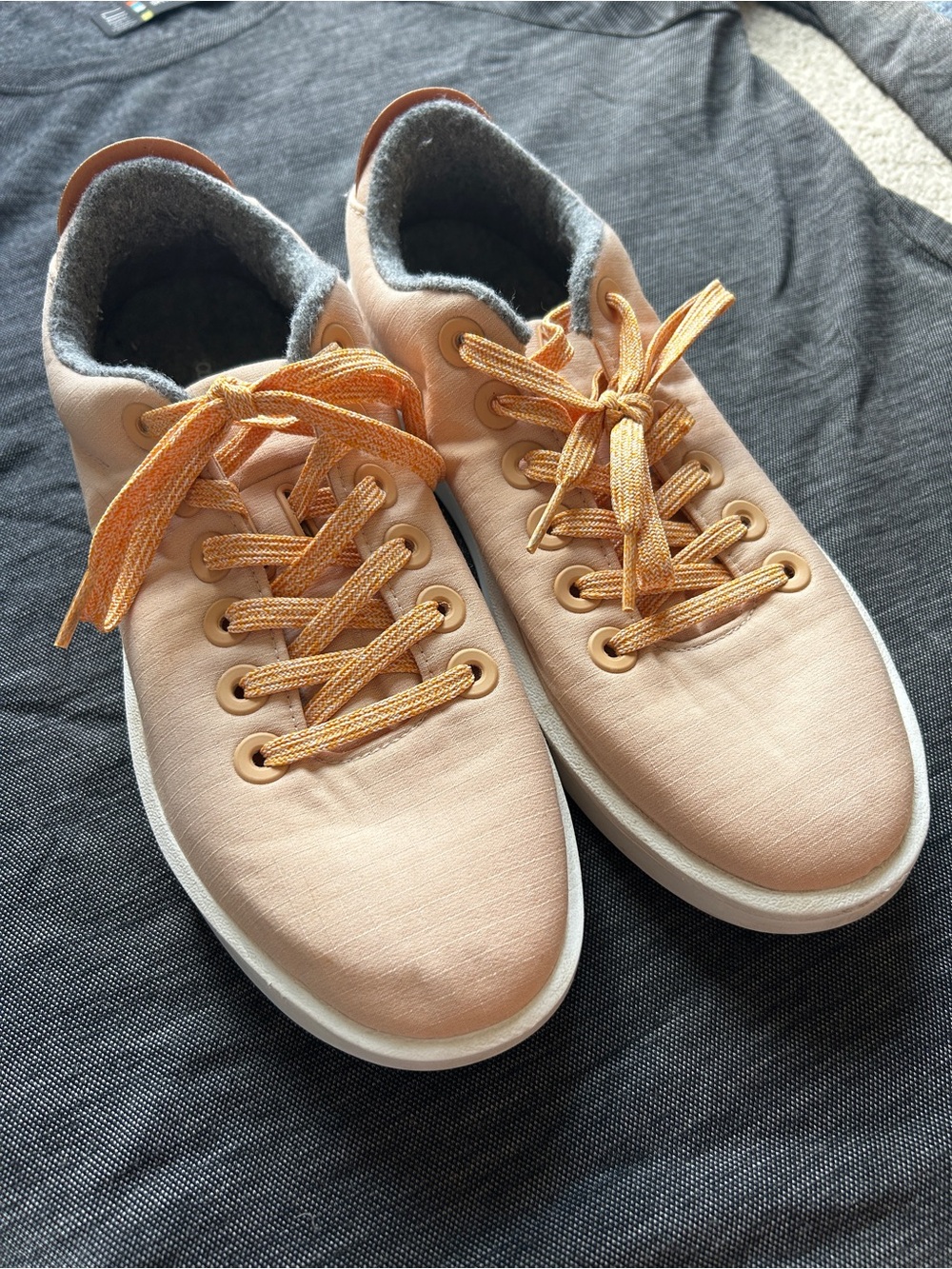 Allbirds Wool Women’s Casual Peach Lace-Up Sneakers Sz 8